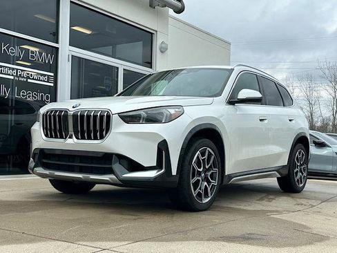 Certified 2025 BMW X1 xDrive28i w/ Premium Package image 3
