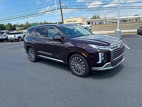 Used 2024 Hyundai Palisade Calligraphy AWD/4WD image 3