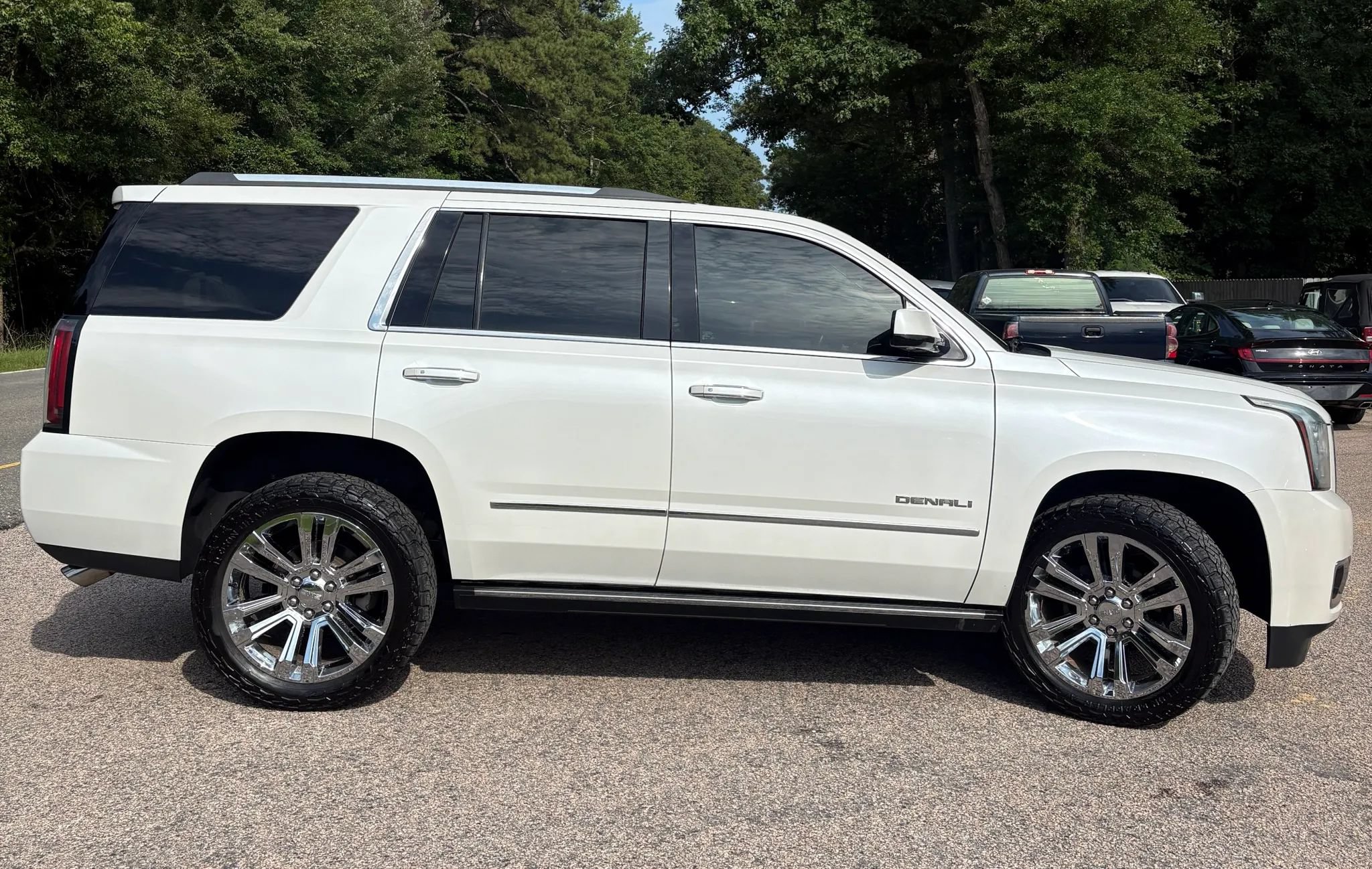 Used 2016 GMC Yukon Denali w/ Open Road Package AWD/4WD image 7
