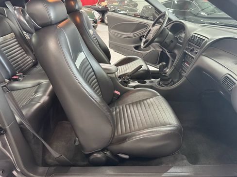 Used 2003 Ford Mustang Mach 1 RWD image 13