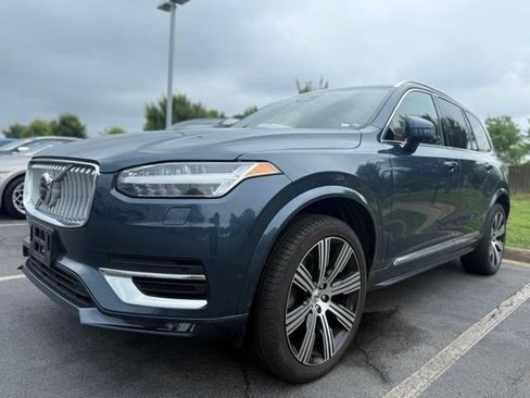 Used 2023 Volvo XC90 B6 Ultimate w/ Protection Package Premier AWD/4WD image 2