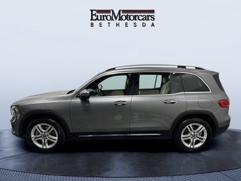 Used 2021 Mercedes-Benz GLB 250 4MATIC image 2