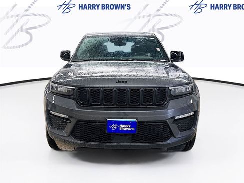 Used 2025 Jeep Grand Cherokee Limited w/ Black Appearance Package AWD/4WD image 5