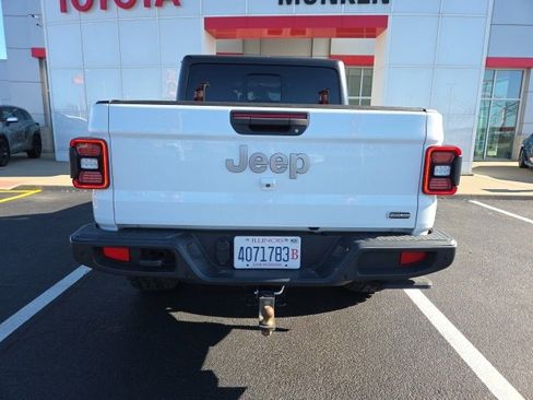 Used 2020 Jeep Gladiator Overland image 4