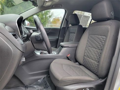 Used 2019 Chevrolet Equinox LT image 22