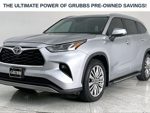 Used 2023 Toyota Highlander Platinum FWD image 15