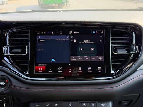 Used 2024 Dodge Durango GT image 13