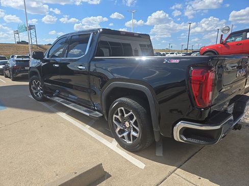 Used 2023 GMC Sierra 1500 SLT AWD/4WD image 2