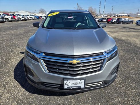 Used 2023 Chevrolet Equinox LS w/ LS Convenience Package image 3