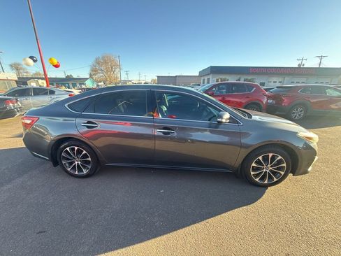 Used 2018 Toyota Avalon XLE Premium FWD image 8