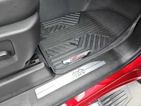 Used 2024 Chevrolet Silverado 3500 High Country image 26