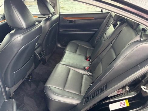 Used 2014 Lexus ES 300h image 6