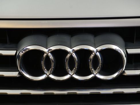 Used 2019 Audi Q7 2.0T Premium w/ Convenience Package image 14