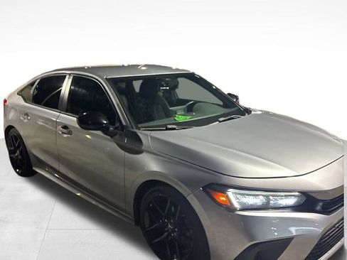 Used 2022 Honda Civic Sport image 1