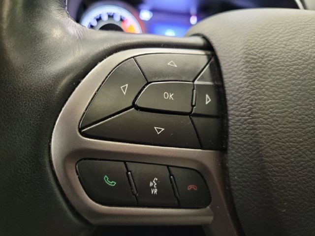 Used 2021 Jeep Cherokee Limited AWD/4WD image 16