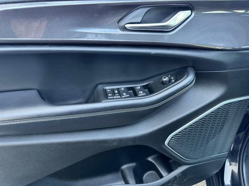 Used 2022 Jeep Grand Cherokee L Laredo image 19