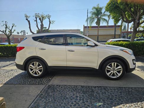Used 2015 Hyundai Santa Fe Sport 2.0T w/ Option Group 05 FWD image 4