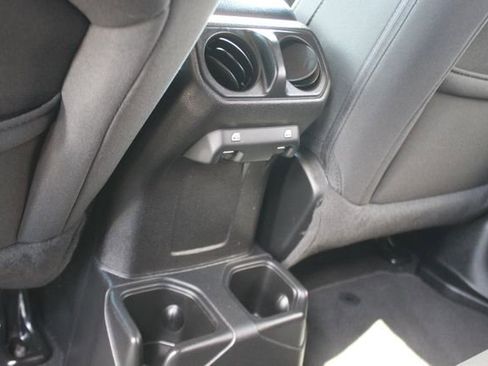 Used 2021 Jeep Wrangler Unlimited Sport AWD/4WD image 21