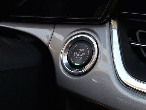 Used 2024 Chevrolet Trax LT image 21