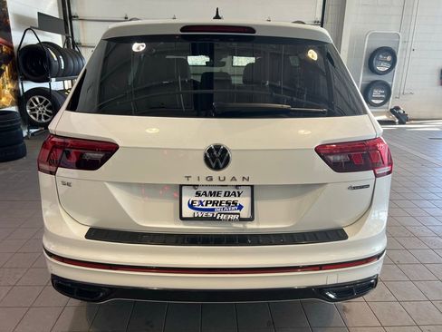 Used 2023 Volkswagen Tiguan SE R-Line AWD/4WD image 8