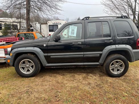 Used 2005 Jeep Liberty Renegade image 5