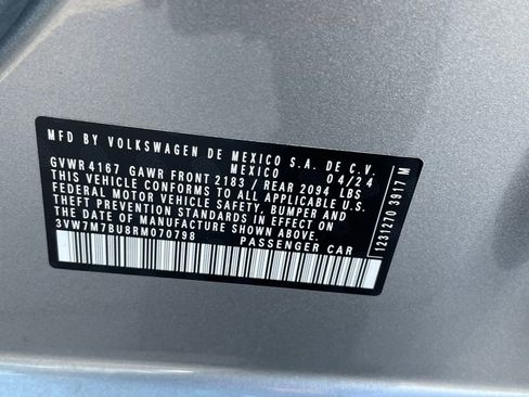 Used 2024 Volkswagen Jetta SE FWD image 29