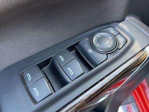 Used 2020 GMC Sierra 1500 SLE w/ SLE Value Package image 13