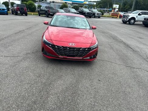 Used 2023 Hyundai Elantra Limited FWD image 5