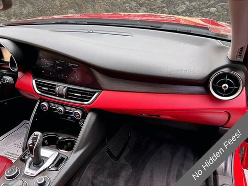 Used 2020 Alfa Romeo Giulia Ti w/ Nero Edizione AWD/4WD image 14