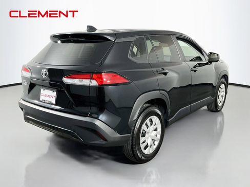 Used 2024 Toyota Corolla Cross L FWD image 6