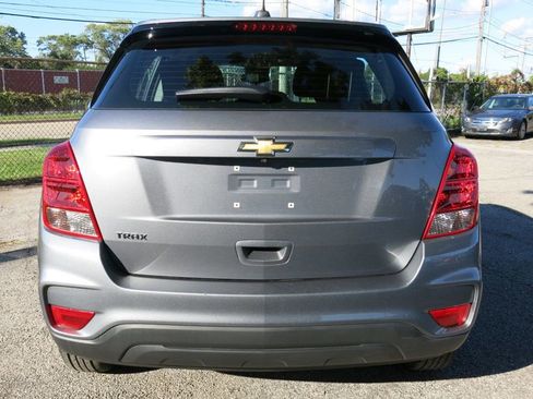 Used 2020 Chevrolet Trax LS image 8