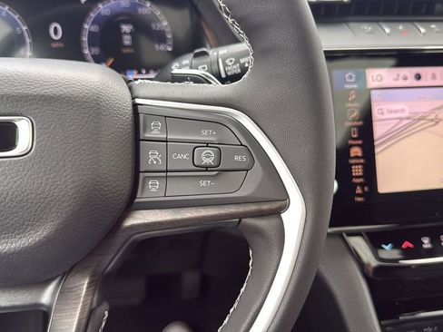 New 2026 Jeep Grand Cherokee L Limited AWD/4WD image 37