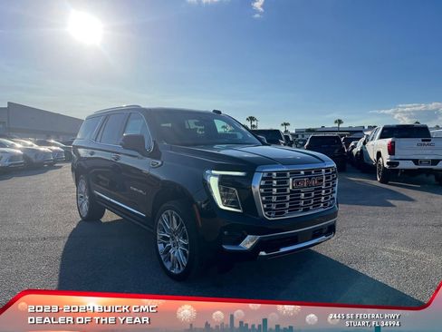 New 2026 GMC Yukon Denali w/ Denali Reserve Package image 2