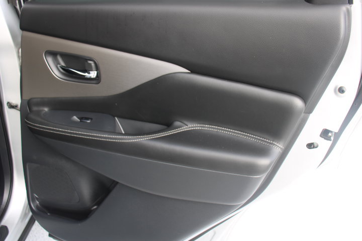 Used 2019 Nissan Murano SV FWD image 16