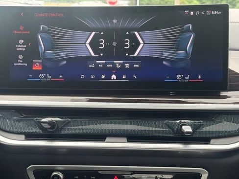 Used 2026 BMW X5 xDrive40i AWD/4WD image 22