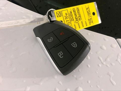 Used 2026 Chevrolet Equinox LT FWD image 12