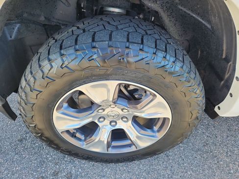 Used 2021 RAM 1500 Laramie image 17