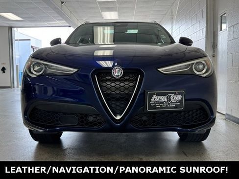 Used 2021 Alfa Romeo Stelvio Ti image 3