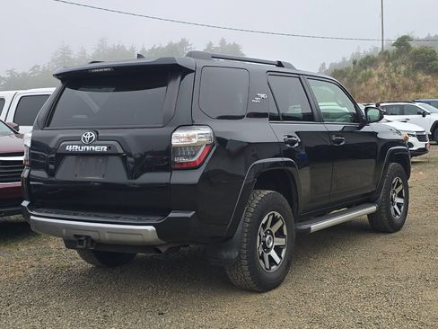 Used 2019 Toyota 4Runner TRD Off-Road AWD/4WD image 5
