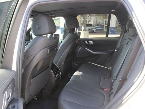 Used 2021 BMW X5 sDrive40i w/ Convenience Package RWD image 14