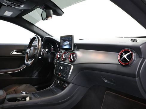 Used 2015 Mercedes-Benz CLA 250 4MATIC image 23