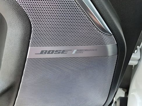 Used 2023 GMC Yukon XL Denali Ultimate image 30