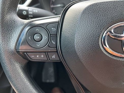 Used 2023 Toyota Corolla LE image 32