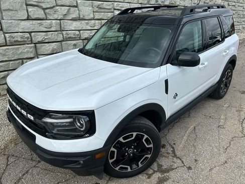 Used 2023 Ford Bronco Sport Outer Banks w/ Tech Package AWD/4WD image 1