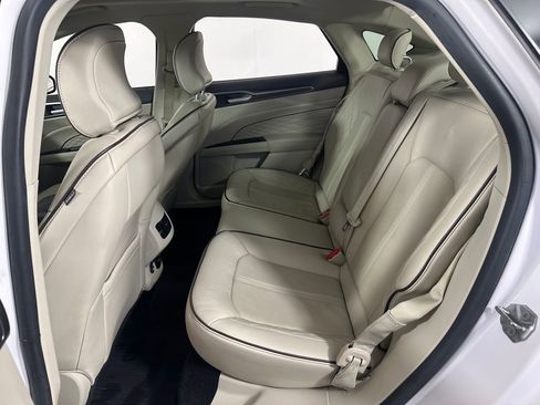 Used 2017 Ford Fusion Platinum AWD/4WD image 21