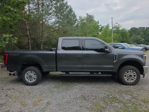 Used 2019 Ford F250 XLT AWD/4WD image 9