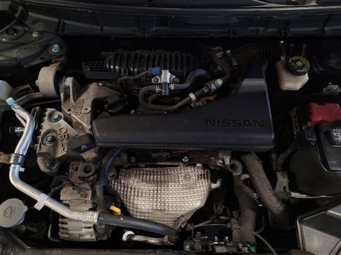 Used 2015 Nissan Rogue SV w/ SV Premium Package FWD image 30