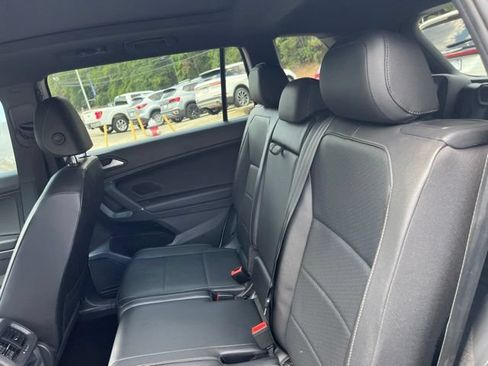 Used 2020 Volkswagen Tiguan SE R-Line w/ 3rd Row Seat Package AWD/4WD image 14