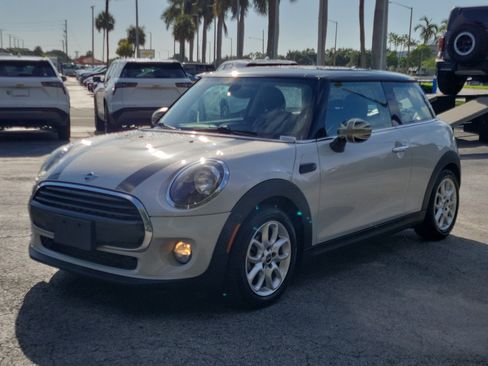Used 2019 MINI Cooper 2-Door Hardtop FWD image 7