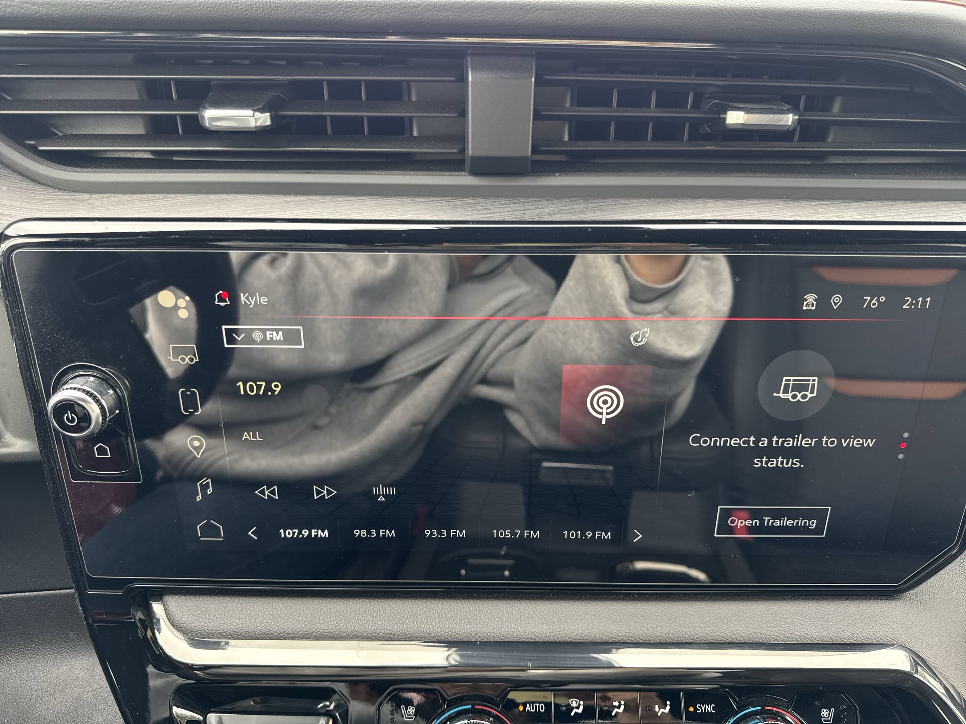 Certified 2024 GMC Sierra 2500 AT4 w/ AT4 Premium Plus Package AWD/4WD image 16